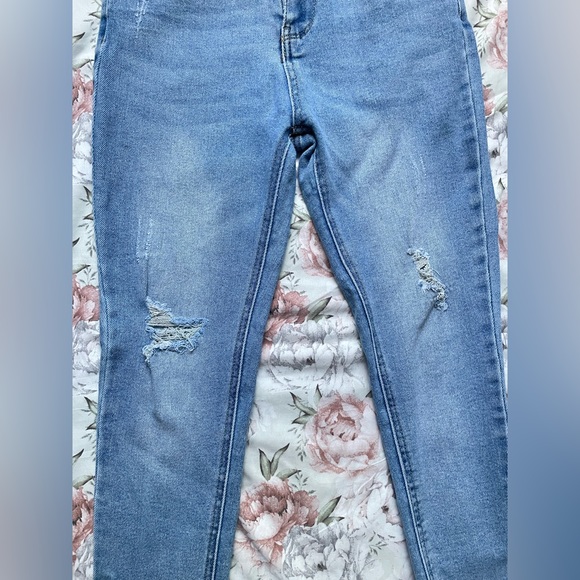Light washed jeans blue savy size 7 Ripped skinny jeans - Picture 6 of 12